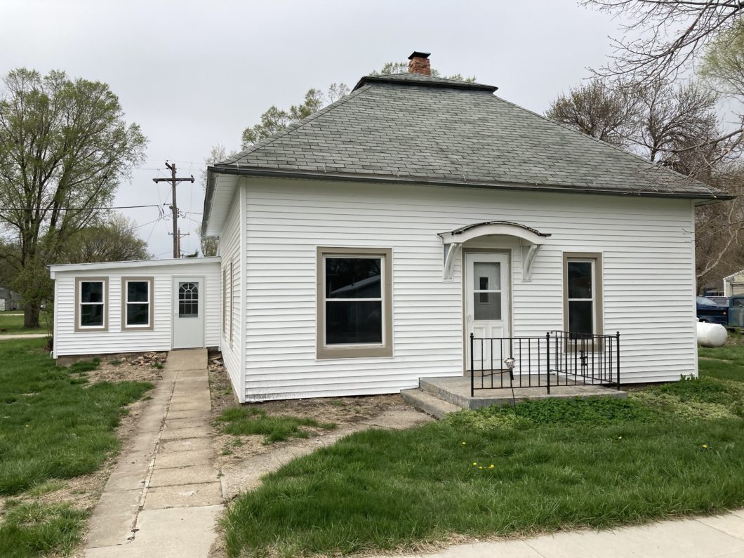 Iowa Realty Cherokee, Holstein, Storm Lake, Aurelia