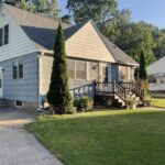 515 E Harrison Street, Holstein, Iowa 51025