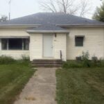 120 S Hamburg Street, Holstein, Iowa 51025